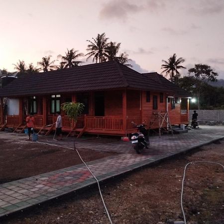 Mandalika Queen Hostel Kuta  Eksteriør billede