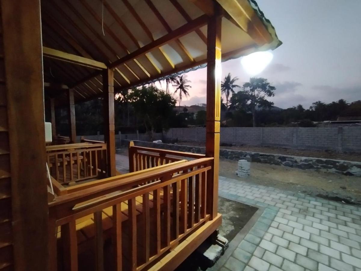 Mandalika Queen Hostel Kuta  Eksteriør billede