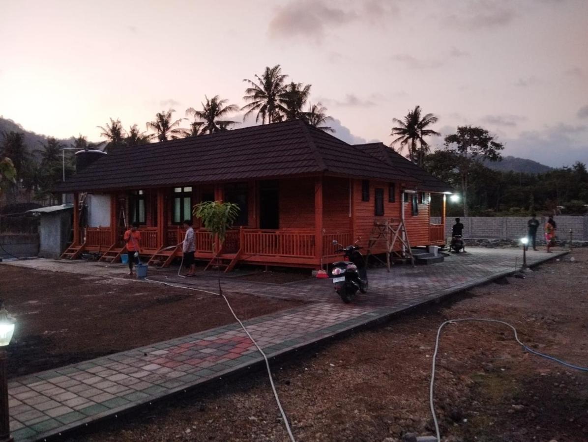 Mandalika Queen Hostel Kuta  Eksteriør billede