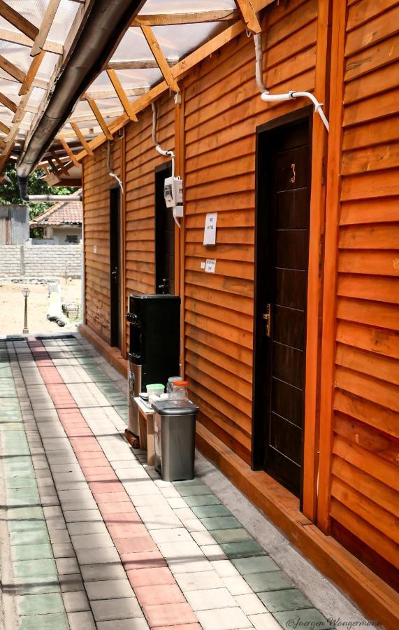 Mandalika Queen Hostel Kuta  Eksteriør billede